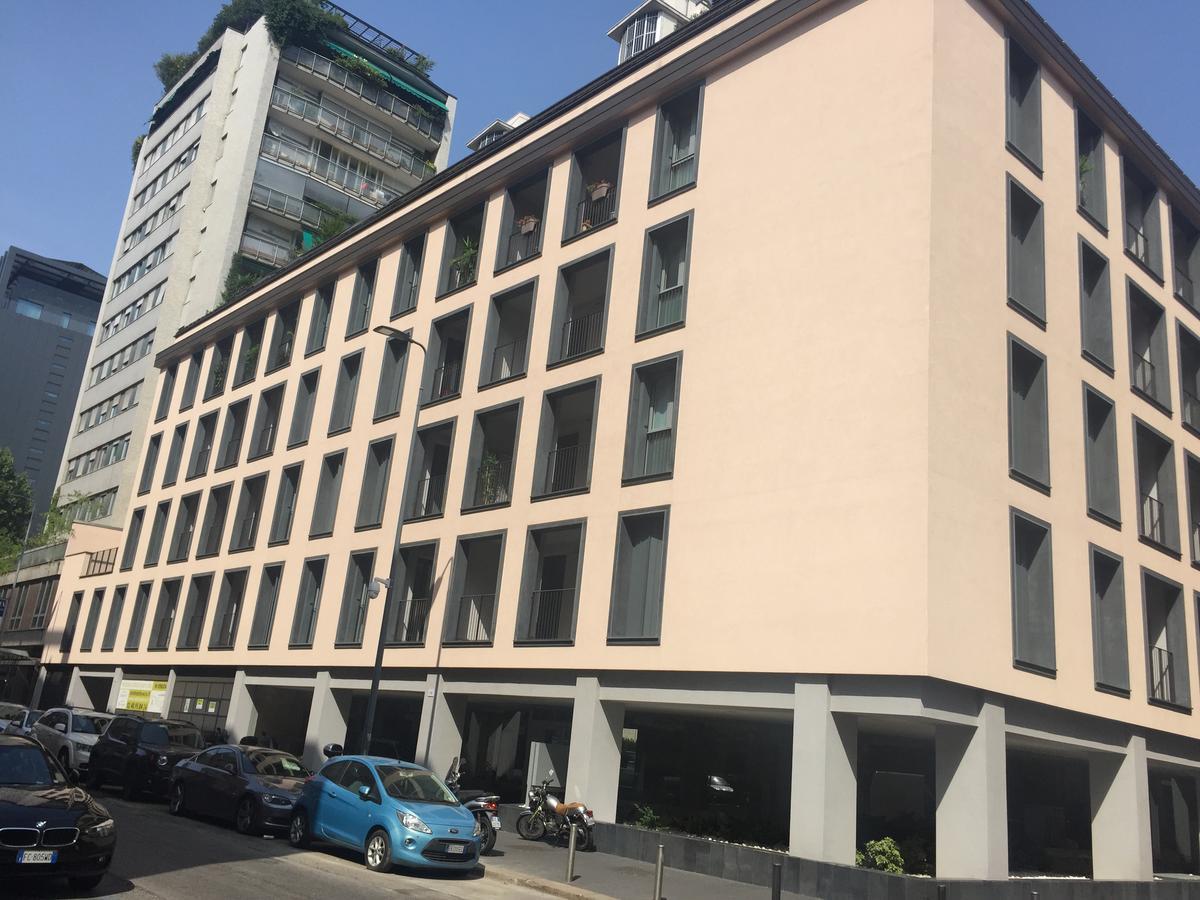 Ferienwohnung Joivy Sunny 1-Bed Flat With Balcony Mailand Exterior foto
