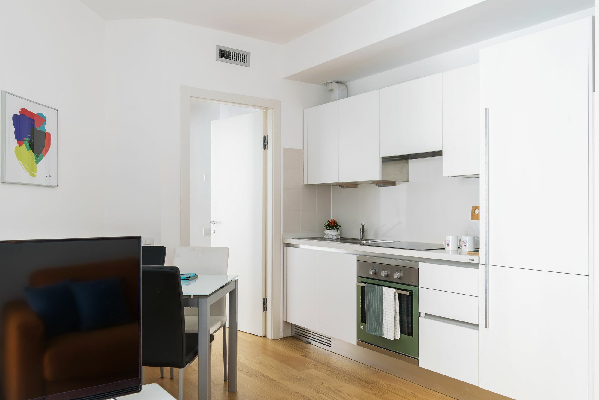 Ferienwohnung Joivy Sunny 1-Bed Flat With Balcony Mailand Exterior foto